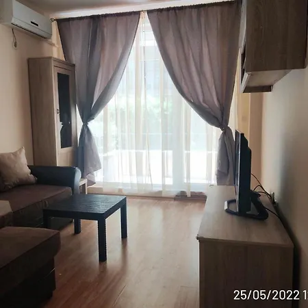Апартаменти Блу Бийч Apartamento *